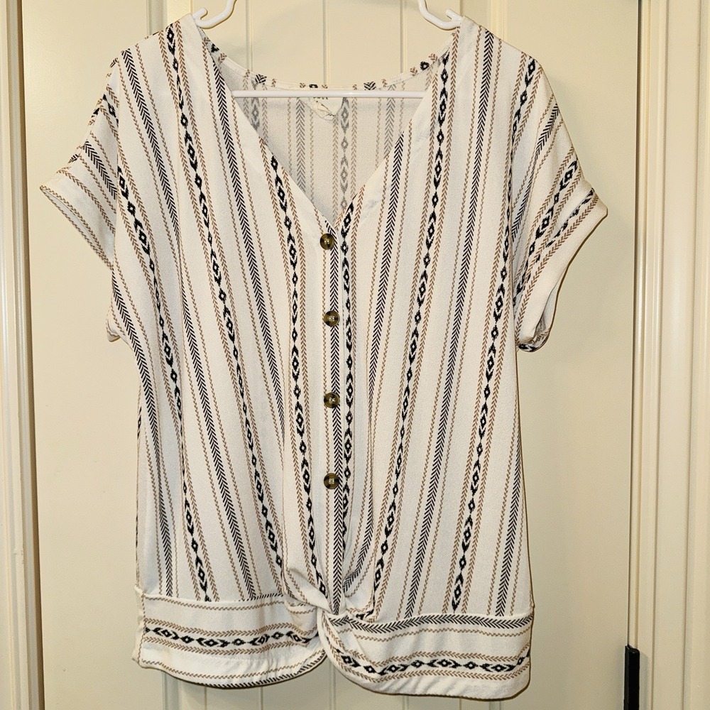 Flower & Feather Boho Tribal Stripe Top Medium Knot Front V Neck Geometric Shirt